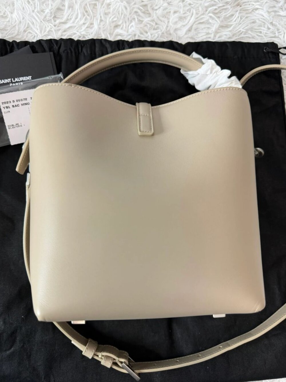 SAINT LAURENT Smooth Calfskin Le 37 Small Bucket Bag in Sea Salt - Picture 10 of 12
